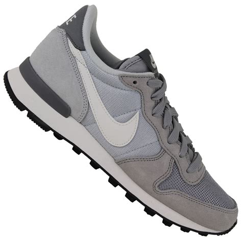 nike internationalist suede wolf grau weiß schwarz|Nike Internationalist Wolf Grey (Women's) .